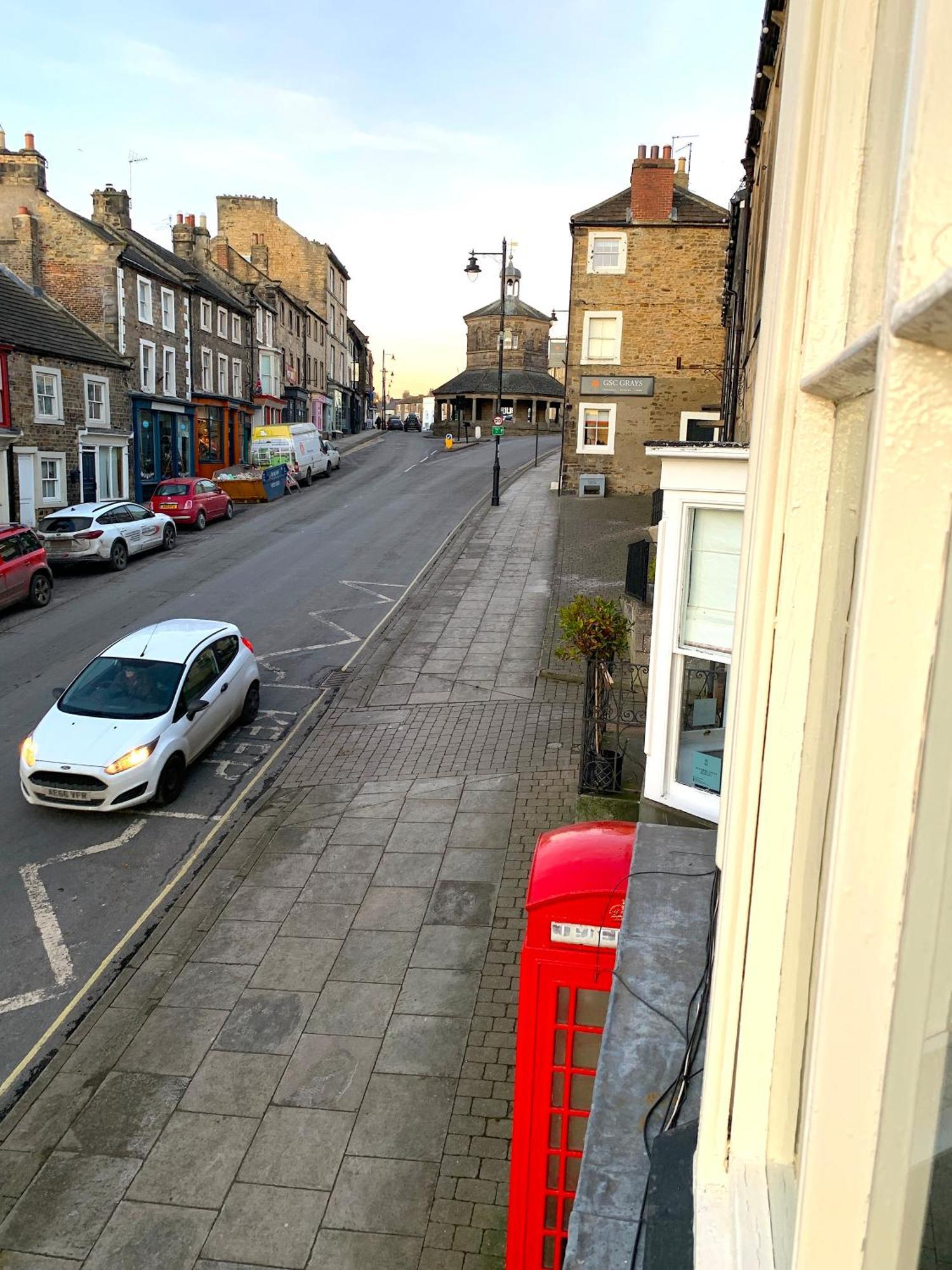 Spacious Georgian Apartment, Central Barnard Castle. エクステリア 写真